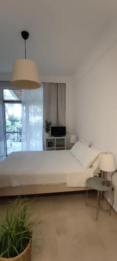 بيت ضيافة Neaktion Apartments نيكيتي