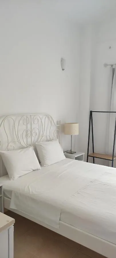 Neaktion Apartments نيكيتي