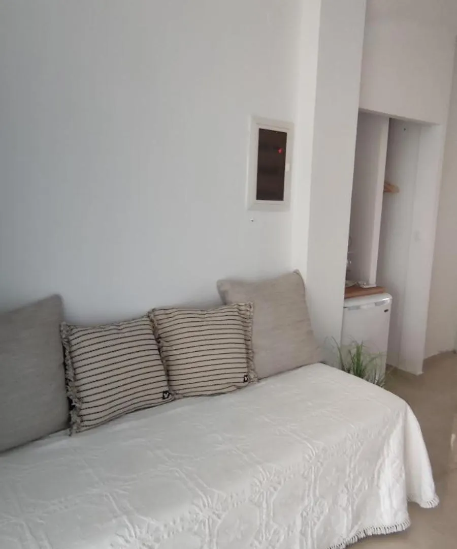 Neaktion Apartments نيكيتي